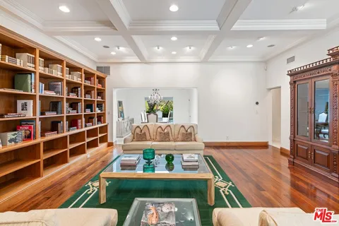 $7,995,000 | 521 North Rexford Drive, Beverly Hills, CA 90210