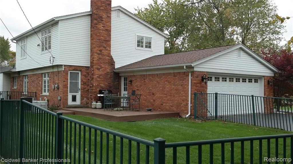 2789 Bridle Road Bloomfield Hills, MI 48304 - Photo 4 of 46