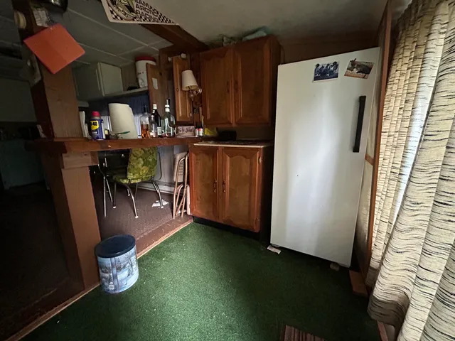 $184,500 | 4 Gilbert Circle, Oquossoc, ME 04964