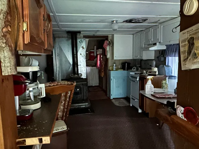 $184,500 | 4 Gilbert Circle, Oquossoc, ME 04964