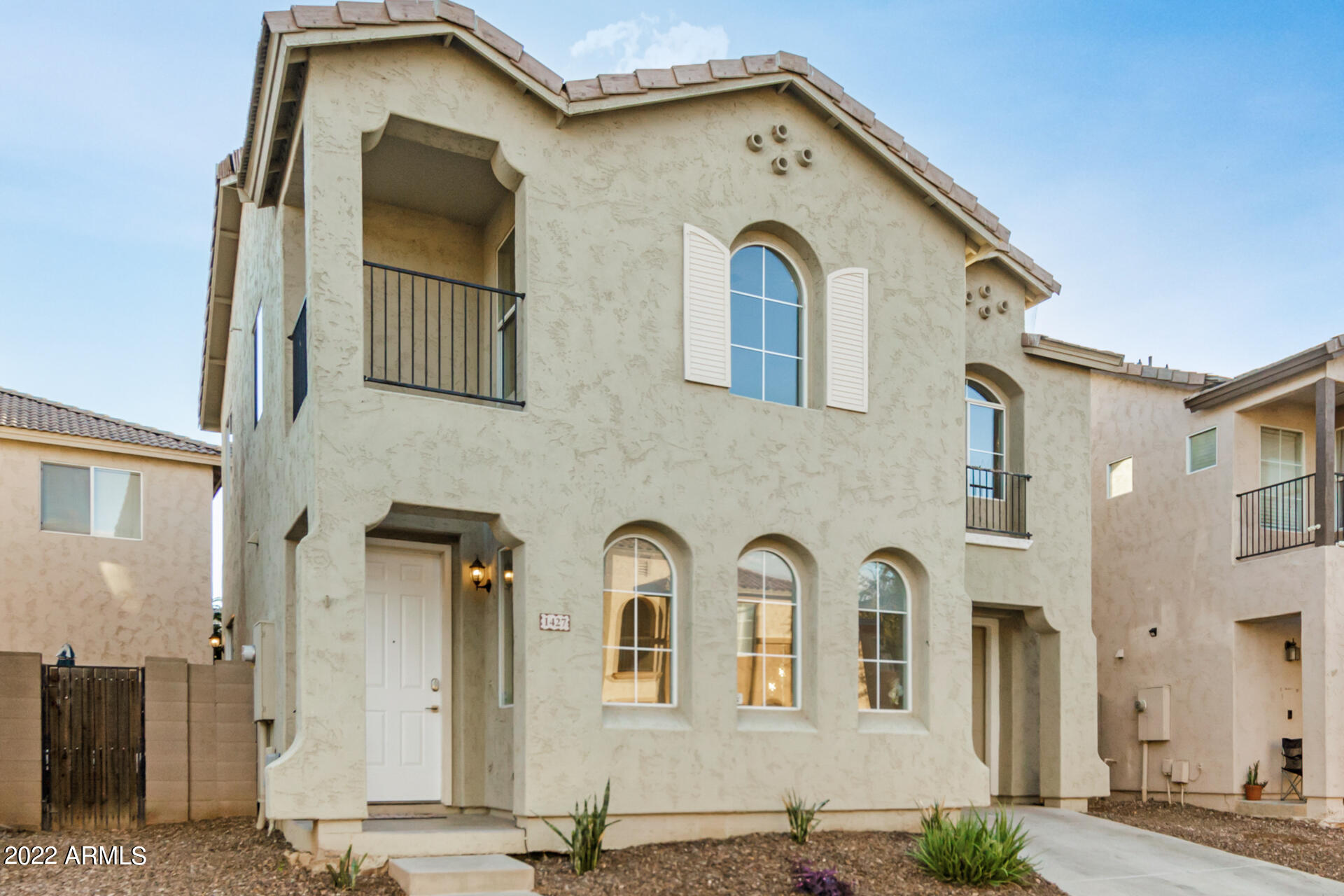 1427 East Romley Road Phoenix, AZ 85040 - Photo 5 of 46 9 - Romley