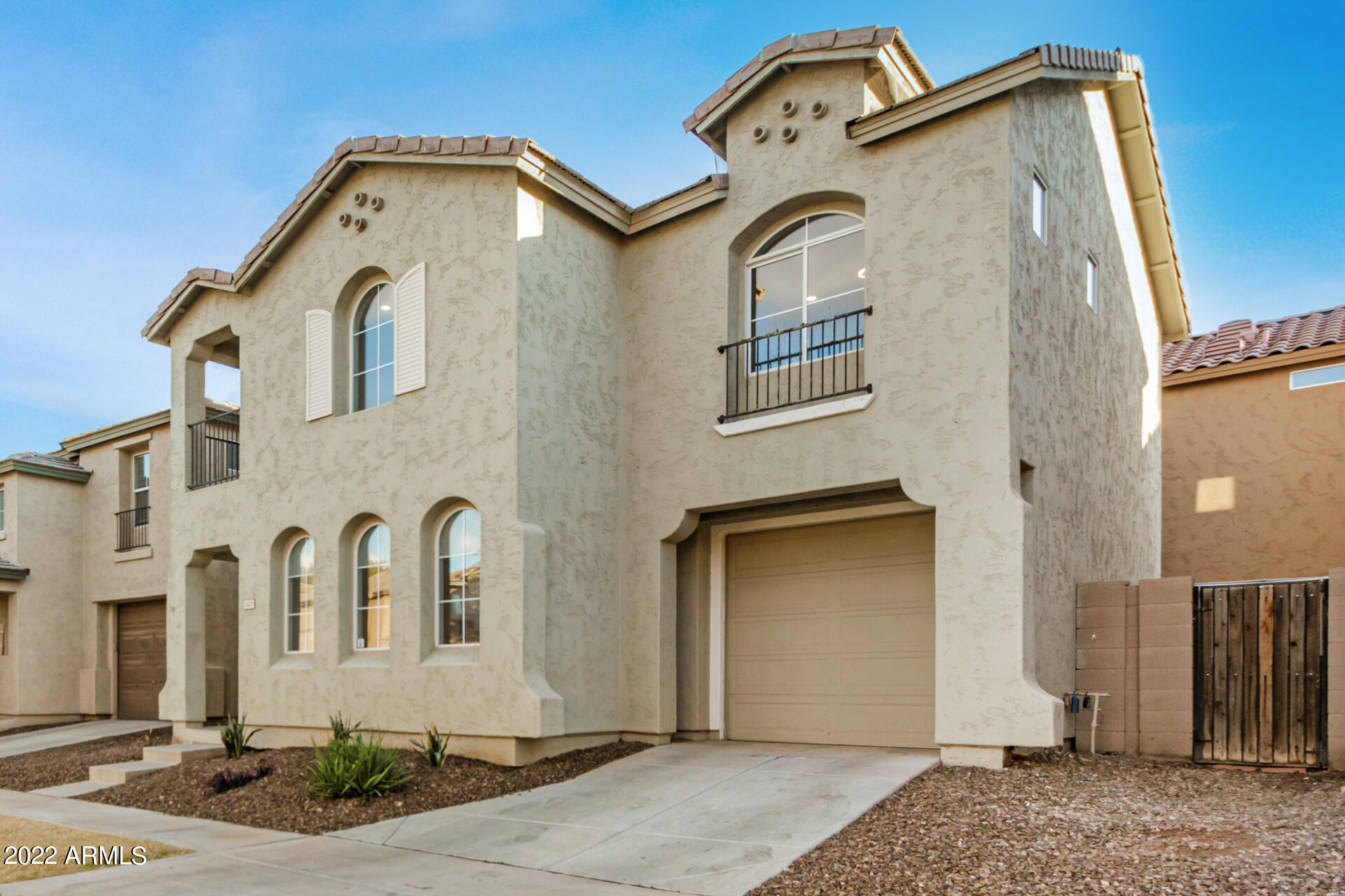 1427 East Romley Road Phoenix, AZ 85040 - Photo 6 of 46 11 - Romley