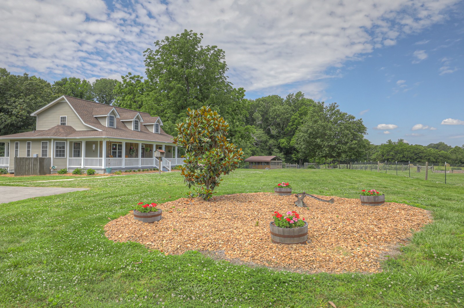 1421 Pea Ridge Road Manchester, TN 37355 - Photo 3 of 62 a view of a house with a yard