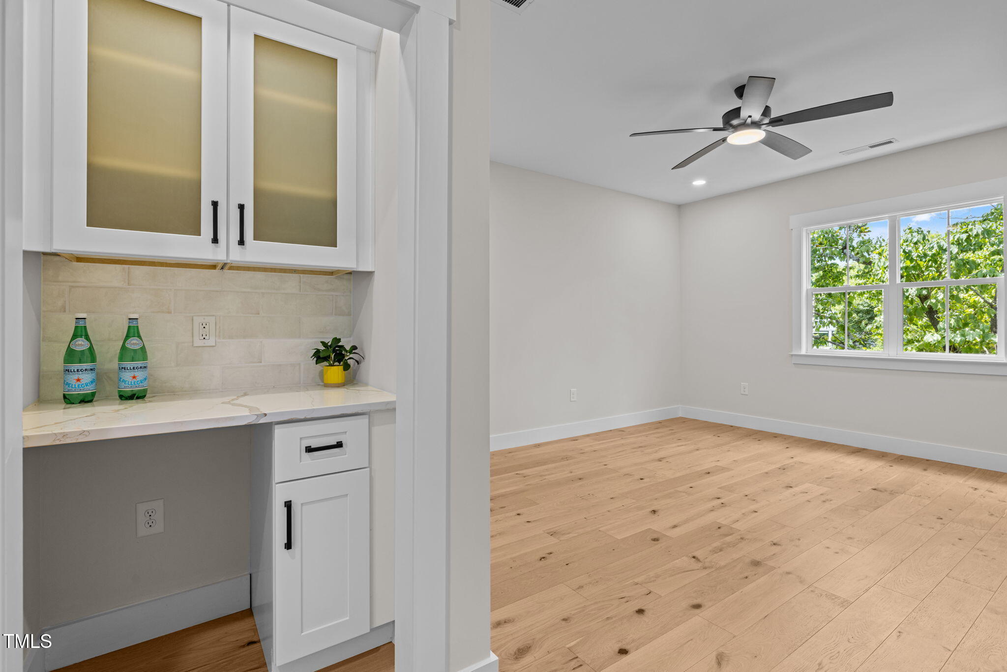 121 West Braxton Foushee Street Carrboro, NC 27510 - Photo 27 of 50 a view of an entryway