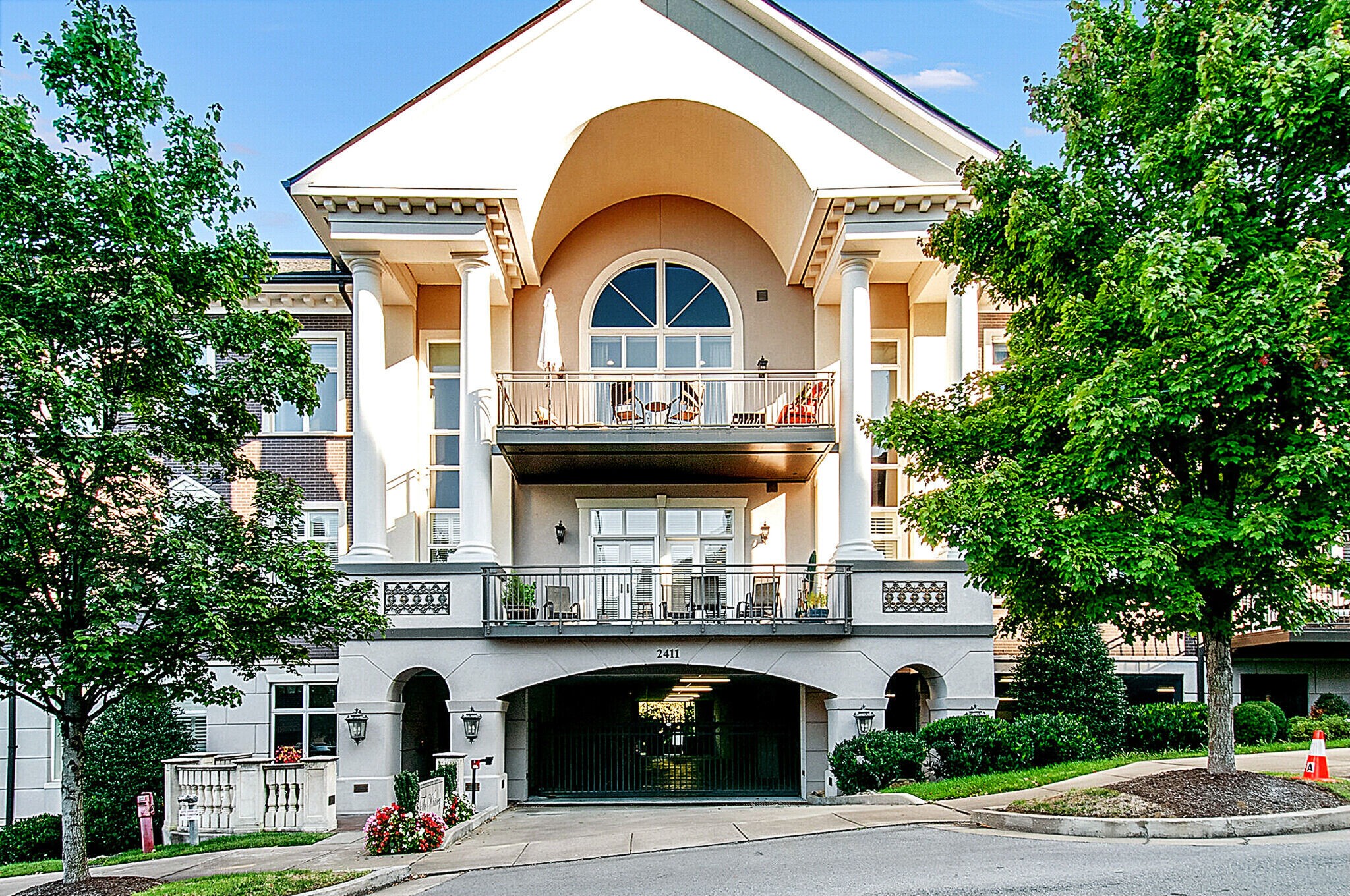 2411 Crestmoor Road, Unit 2 Nashville, TN 37215 - Photo 1 of 36 Gallery Image 1