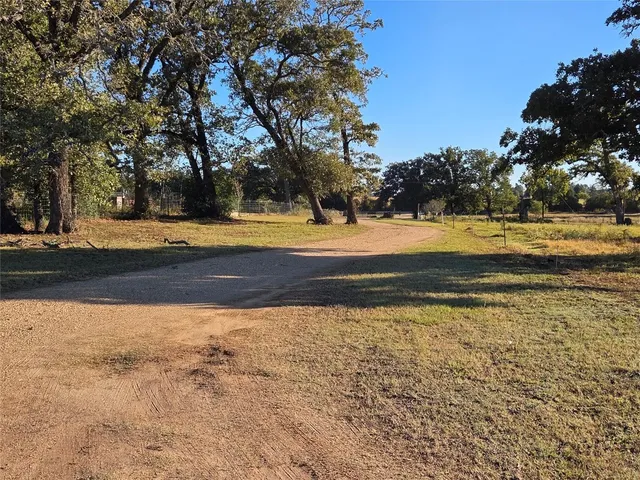 $895,000 | 298 Cr 346 Road, Milano, TX 76556