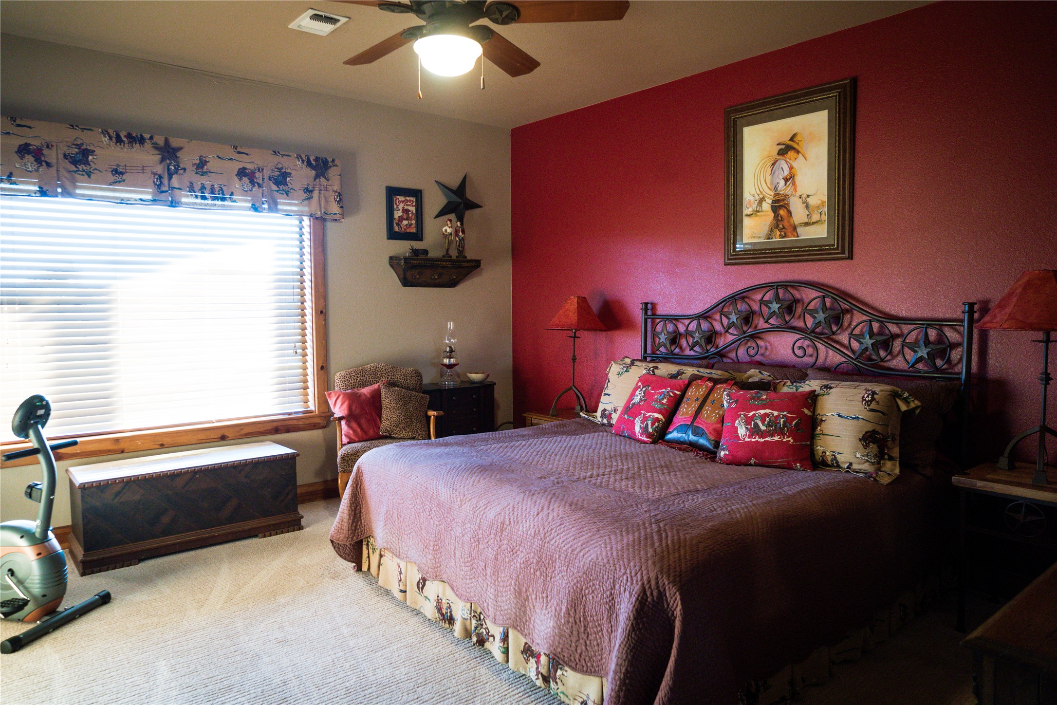 298 Cr 346 Road Milano, TX 76556 - Photo 7 of 26 a bedroom with a bed and a chandelier