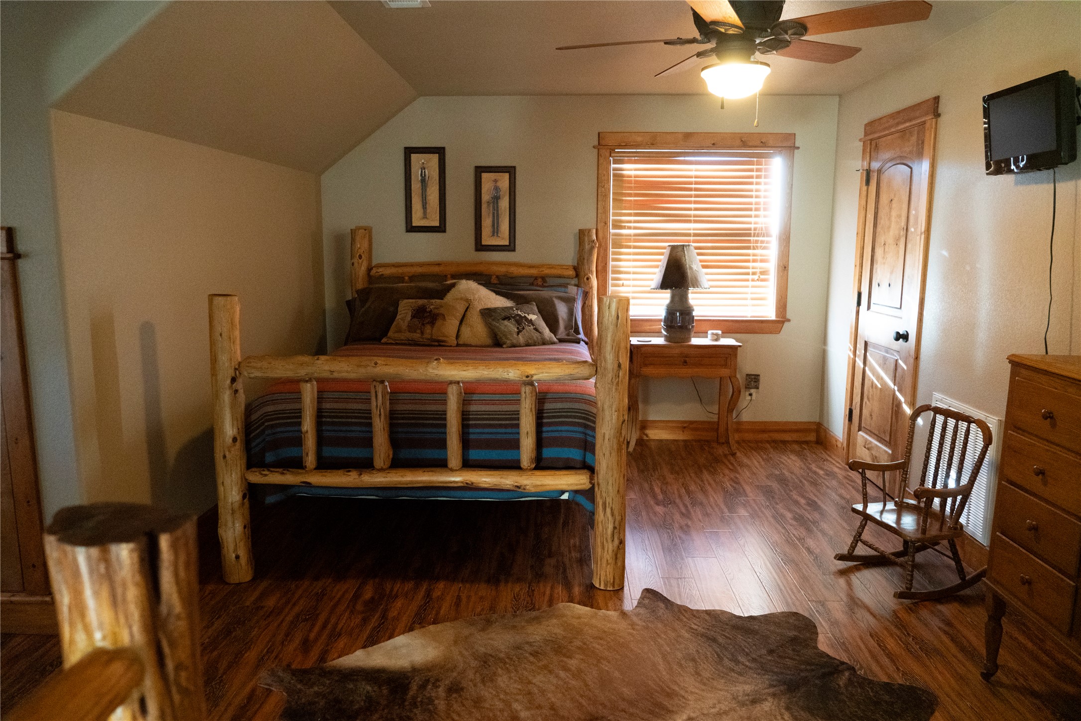 298 Cr 346 Road Milano, TX 76556 - Photo 9 of 26 a bedroom with furniture and a window