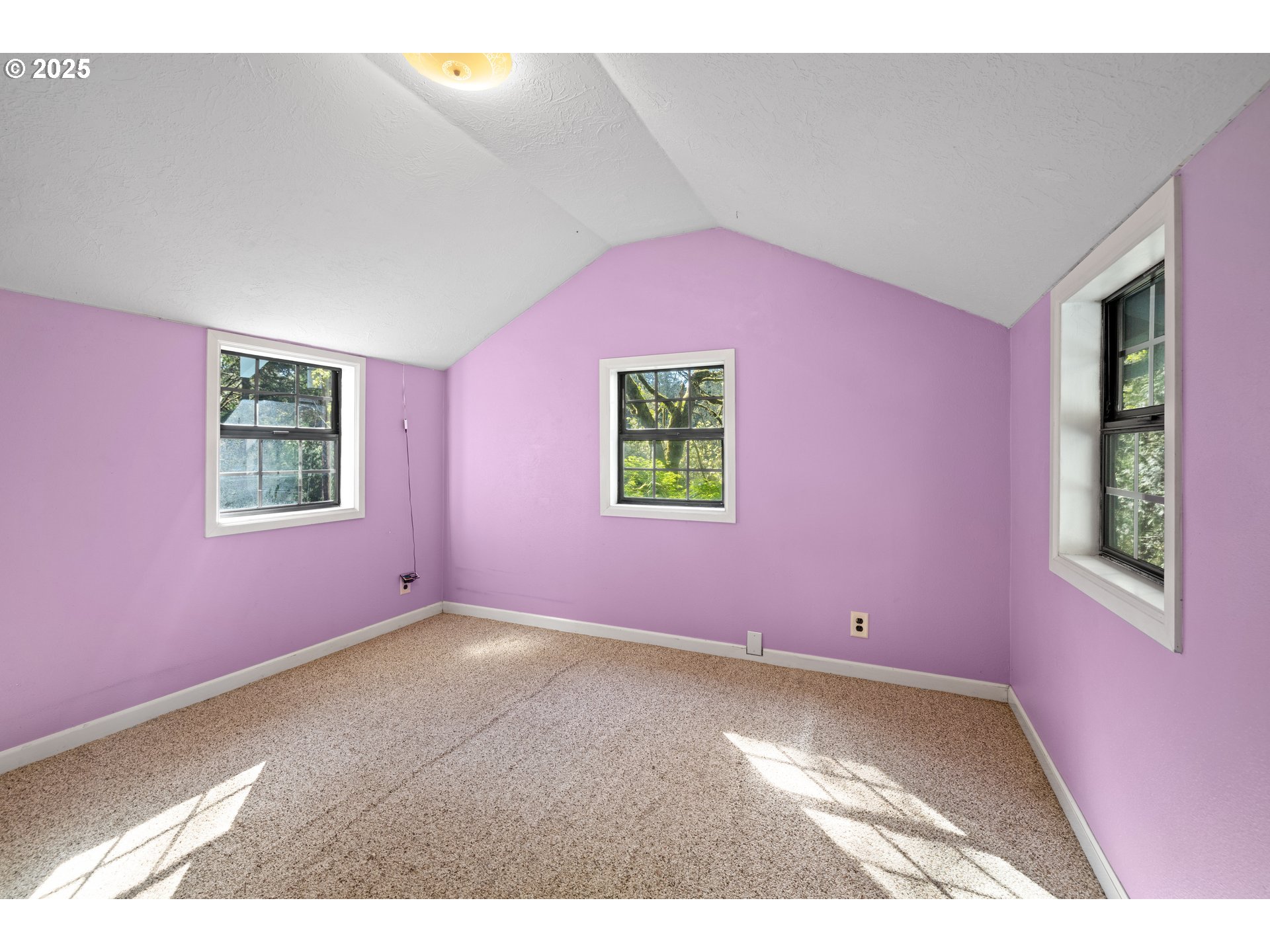 22345 South Poplar Road Estacada, OR 97023 - Photo 31 of 48 Bedroom