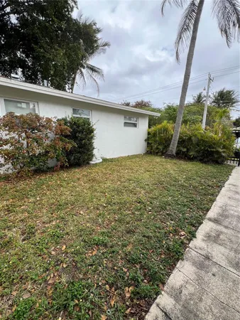$1,450 | 1325 Northeast 5th Terrace, Unit 2, Fort Lauderdale, FL 33304
