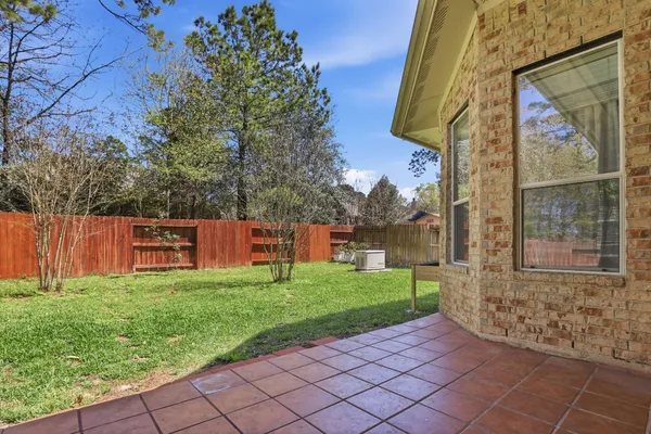 $412,000 | 2507 Franklin Woods Drive, Conroe, TX 77304