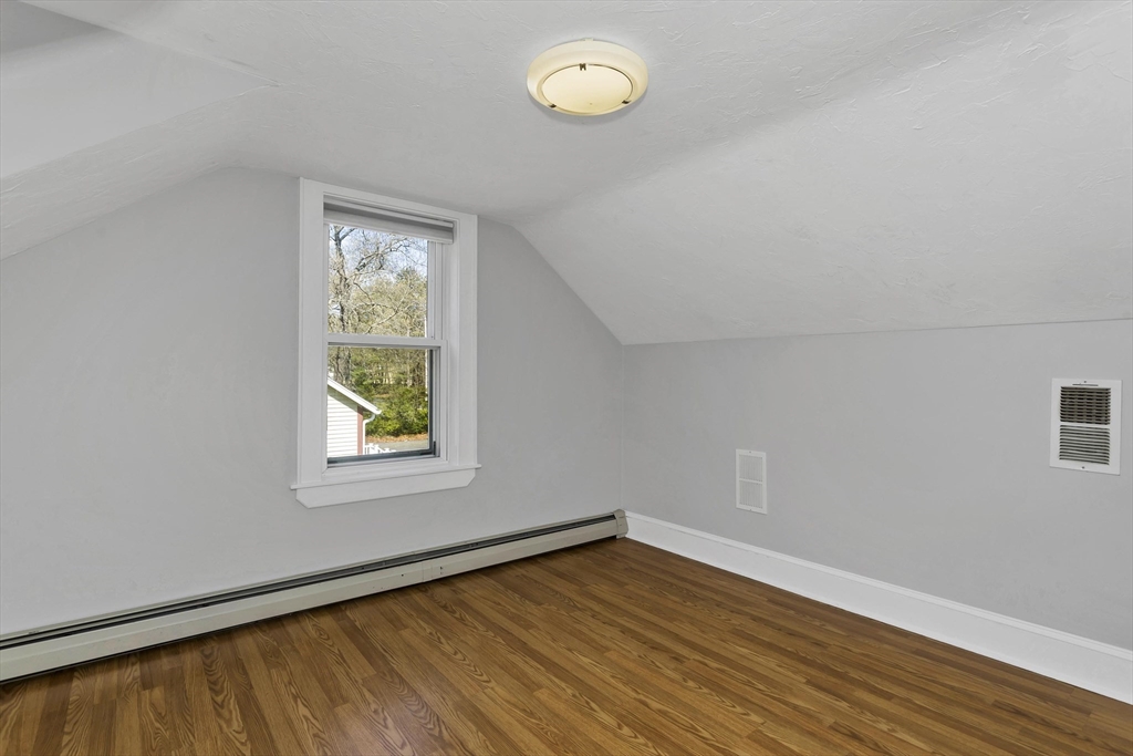 289 Holyoke Road Westfield, MA 01085 - Photo 18 of 23