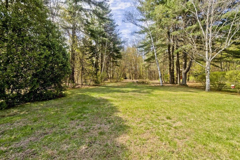 289 Holyoke Road Westfield, MA 01085 - Photo 22 of 23