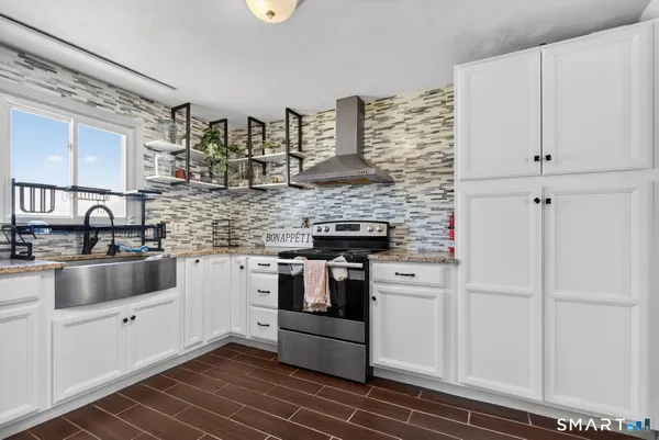 $349,027 | 7 Dove Drive, Meriden, CT 06451