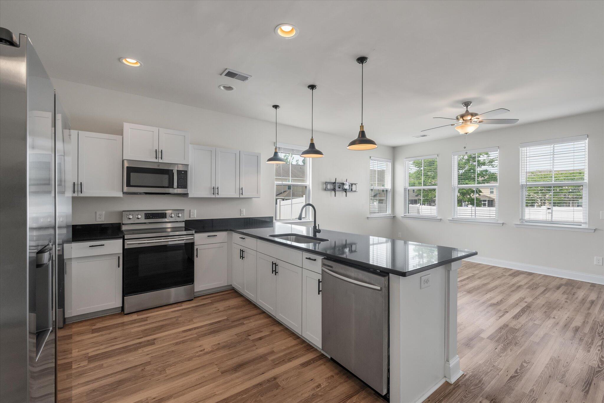 7780 Montview Road North Charleston, SC 29418 - Photo 11 of 22 13-7780 Montview_i_Lowcountry_Exposure-9