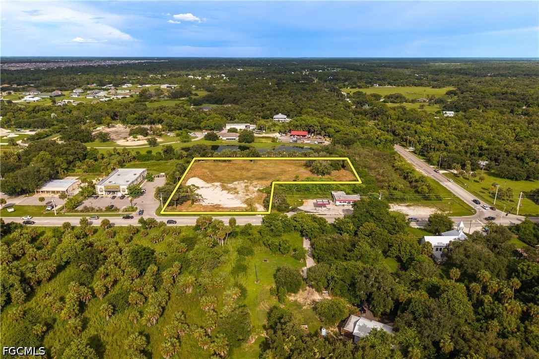 4901 Buckingham Road Fort Myers, FL 33905 - Photo 5 of 31 Gallery Image 5