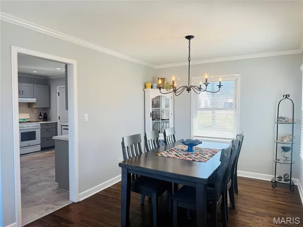 $184,000 | 647 Dawson Drive, Paris, MO 65275