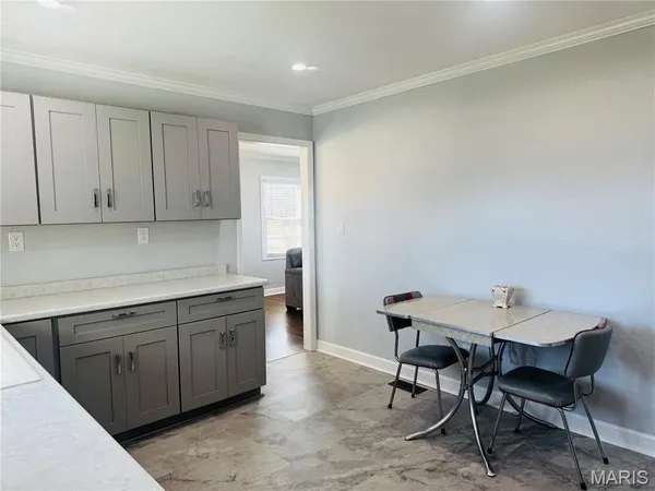 $184,000 | 647 Dawson Drive, Paris, MO 65275