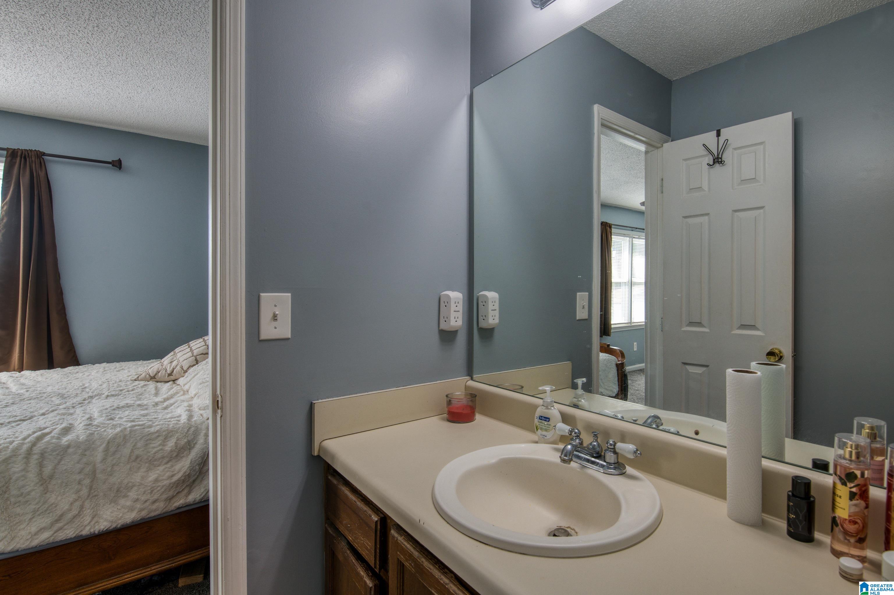 232 Laurel Circle Pelham, AL 35124 - Photo 29 of 35
