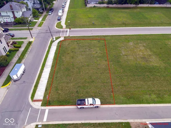 $380,000 | 179 West Franklin Street, Shelbyville, IN 46176