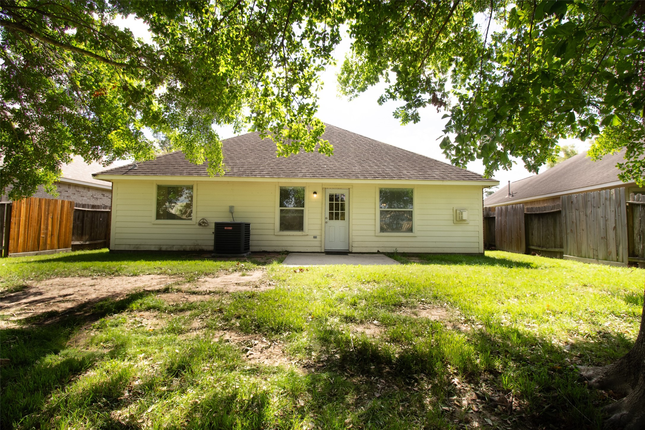 303 Burris Park Drive Spring, TX 77373 - Photo 24 of 45 backyard
