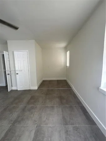 an empty room with a empty space