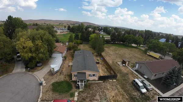 $220,000 | 222 Roosevelt Avenue, Evanston, WY 82930