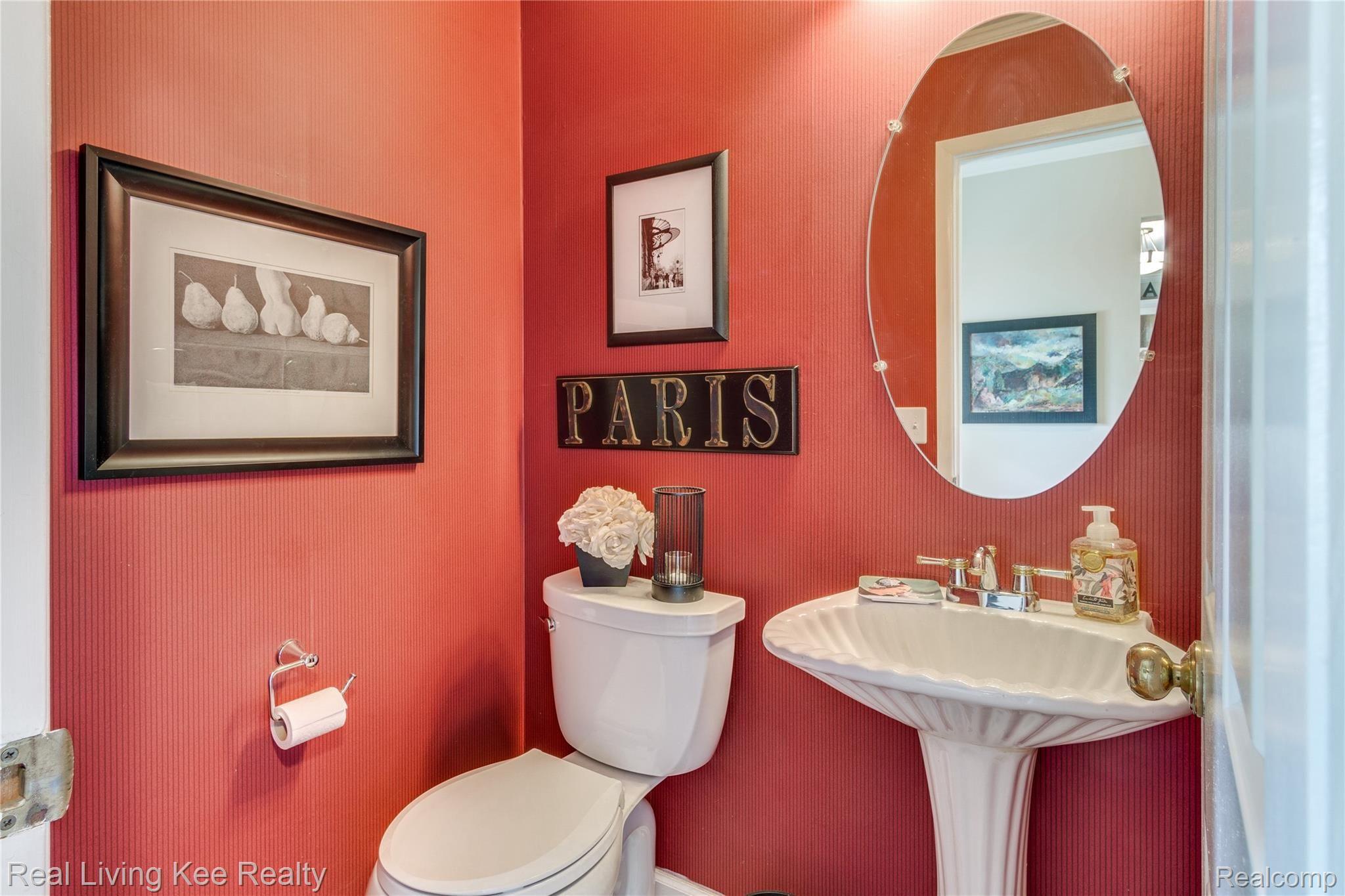 1410 Crescent Lane Rochester, MI 48306 - Photo 15 of 36 Half Bath on Entry Level