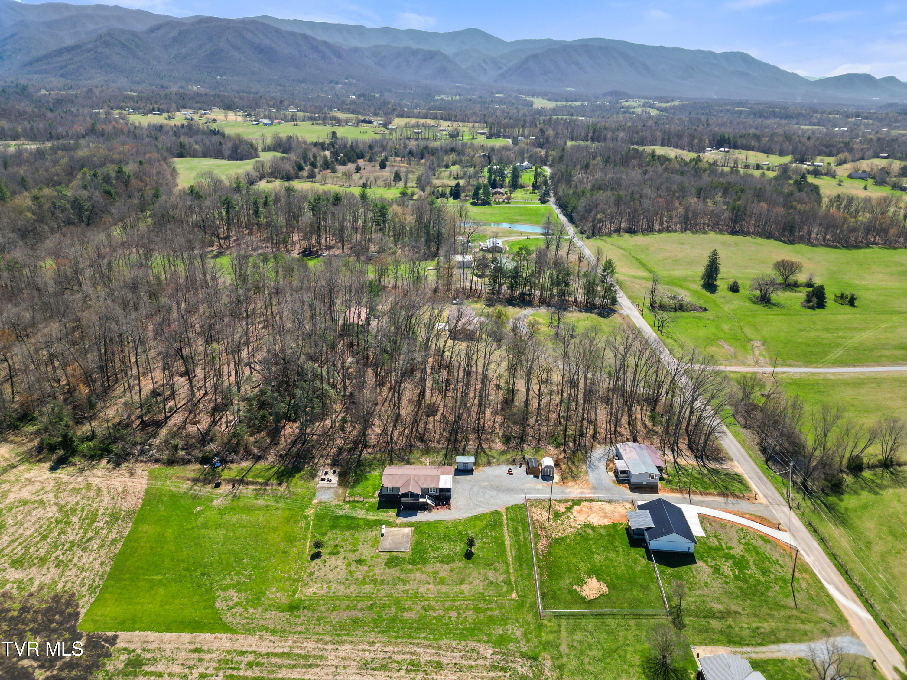 645-647 Seaton Road Afton, TN 37616 - Photo 15 of 48 DJI_0187