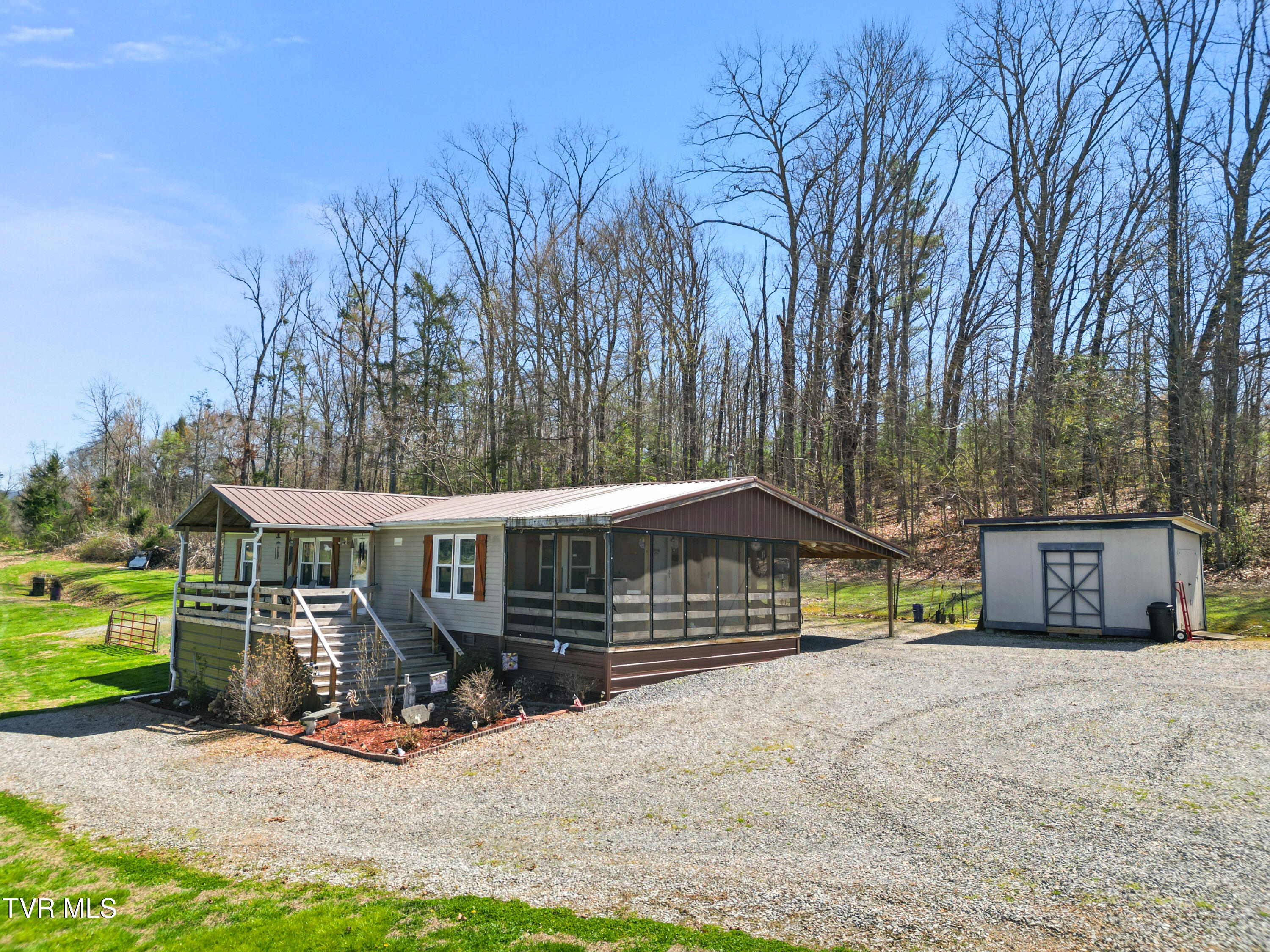 645-647 Seaton Road Afton, TN 37616 - Photo 19 of 48 DJI_0191