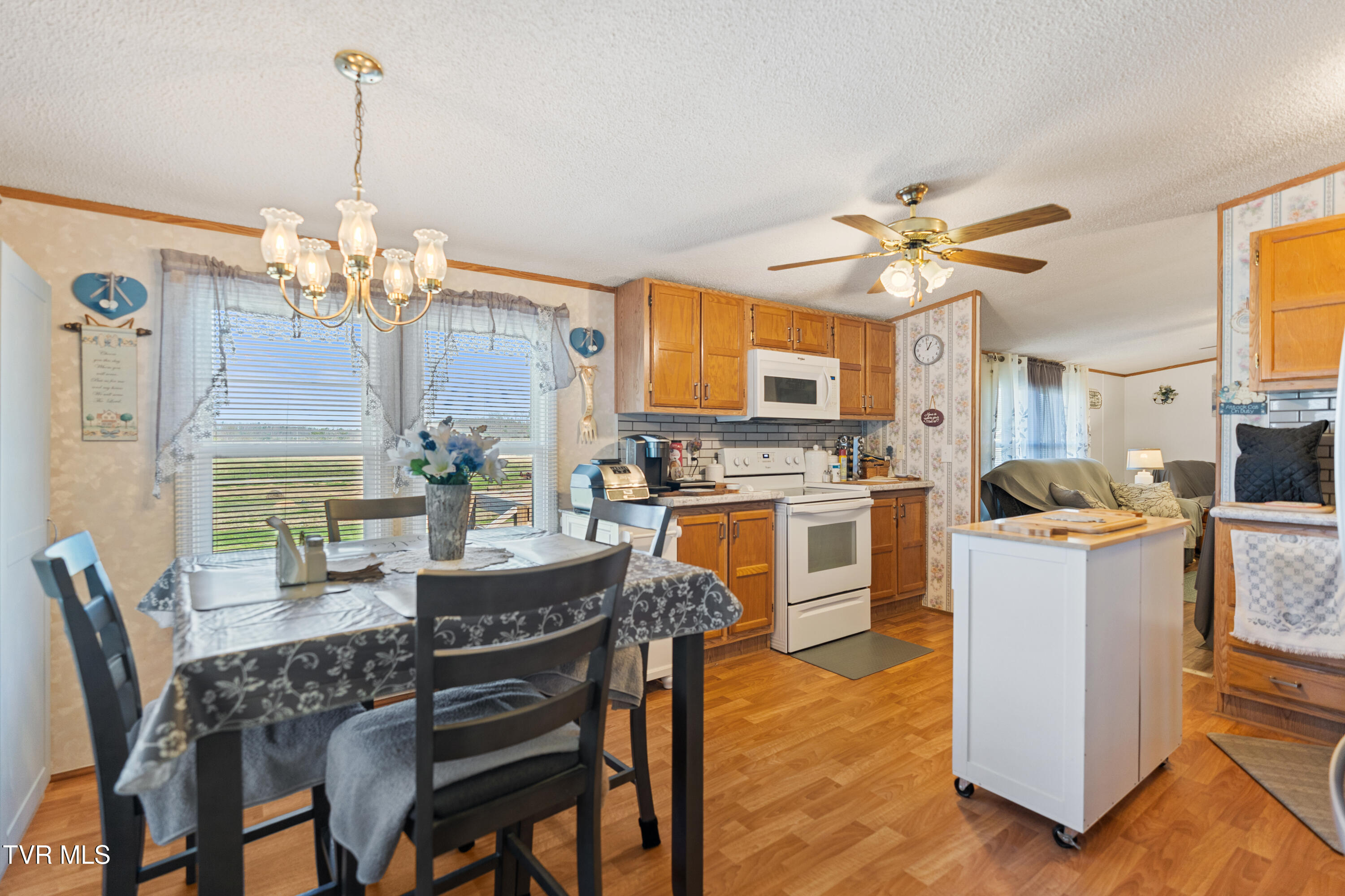 645-647 Seaton Road Afton, TN 37616 - Photo 31 of 48 DSC09386