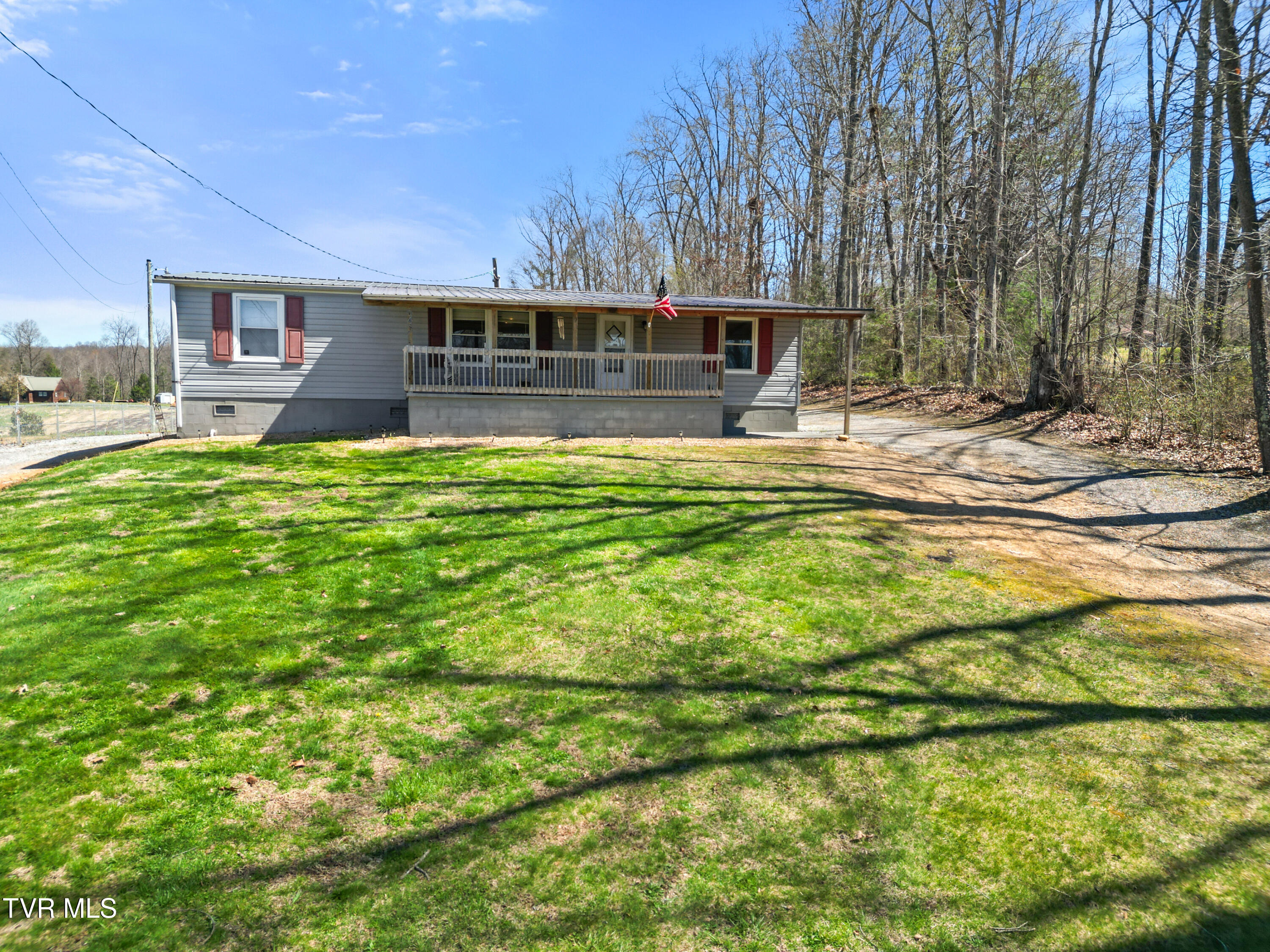 645-647 Seaton Road Afton, TN 37616 - Photo 6 of 48 DJI_0180