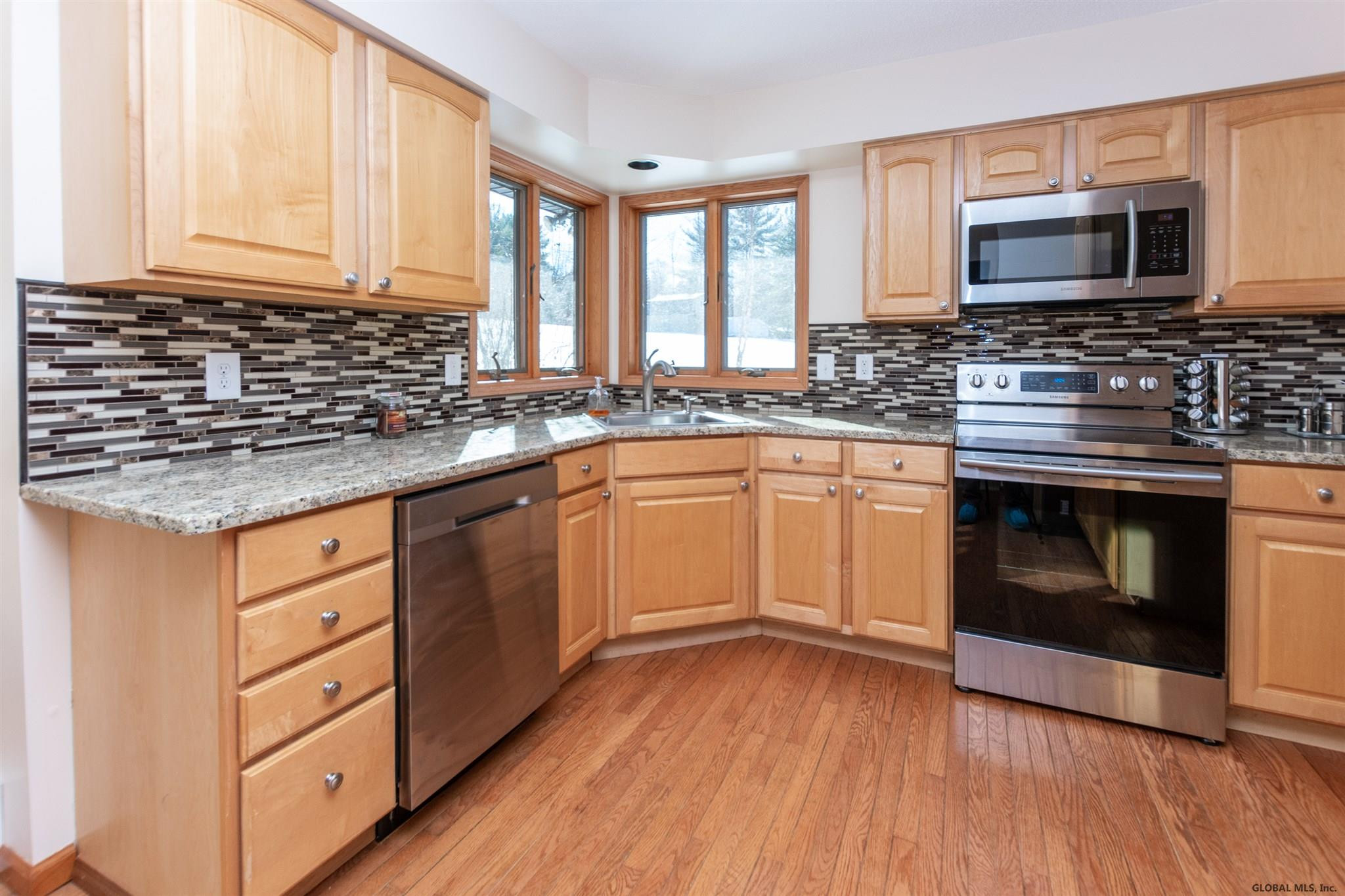 409 Lakeview Road Broadalbin, NY 12025 - Photo 9 of 48 Photo 9