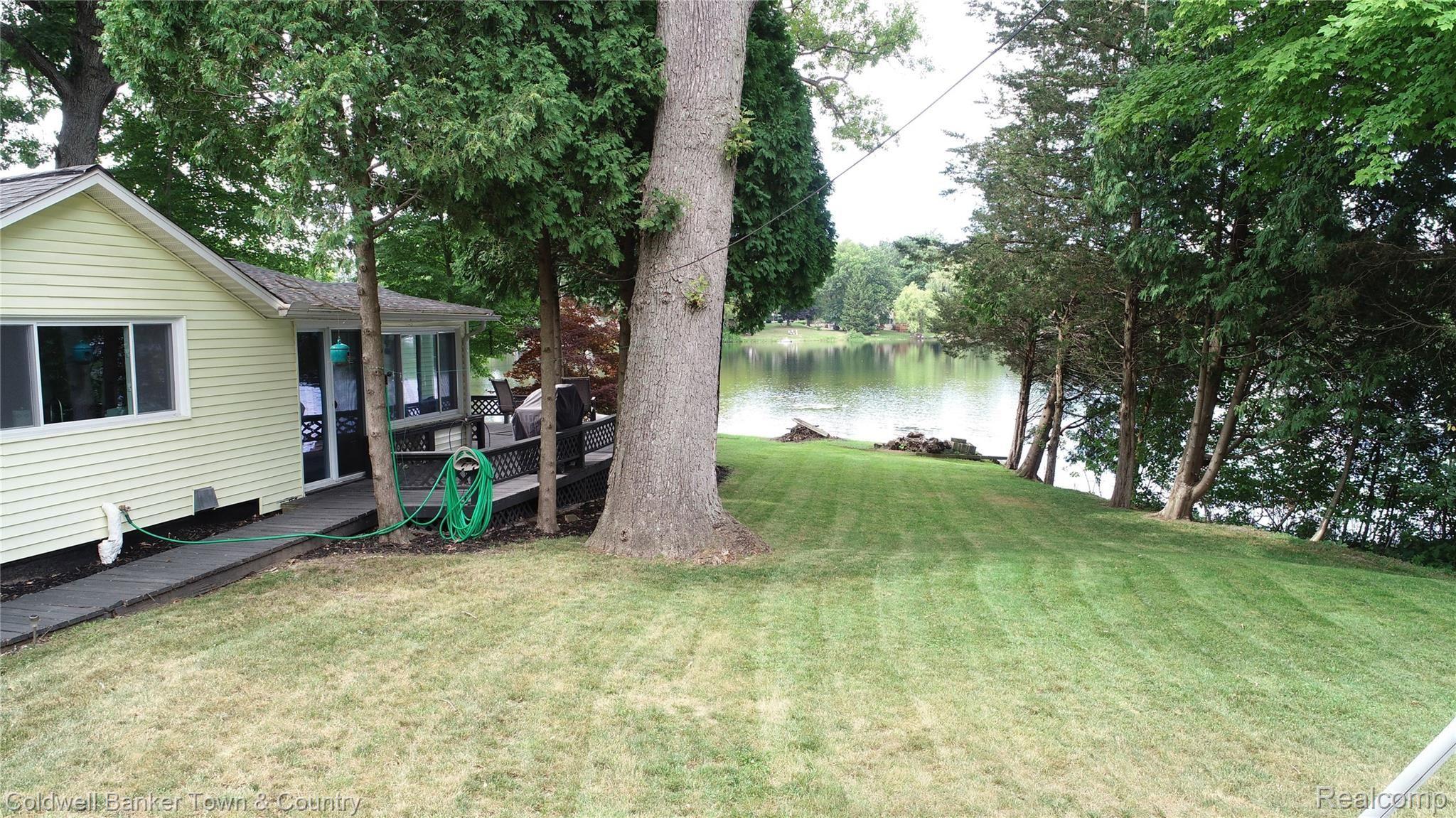 1760 Clark Lake Road Brighton, MI 48114 - Photo 20 of 32 DJI_0186.jpg