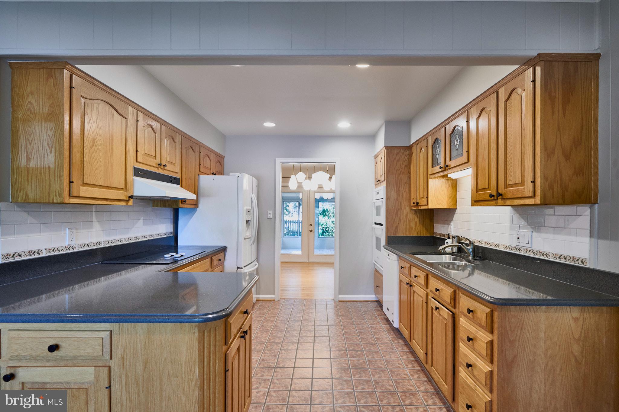 2403 Arrow Park Drive Alexandria, VA 22306 - Photo 4 of 56 Kitchen