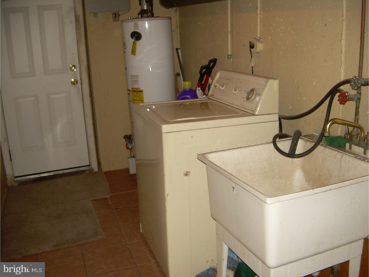 5549 Rising Sun Avenue Philadelphia, PA 19120 - Photo 13 of 25 Laundry Room