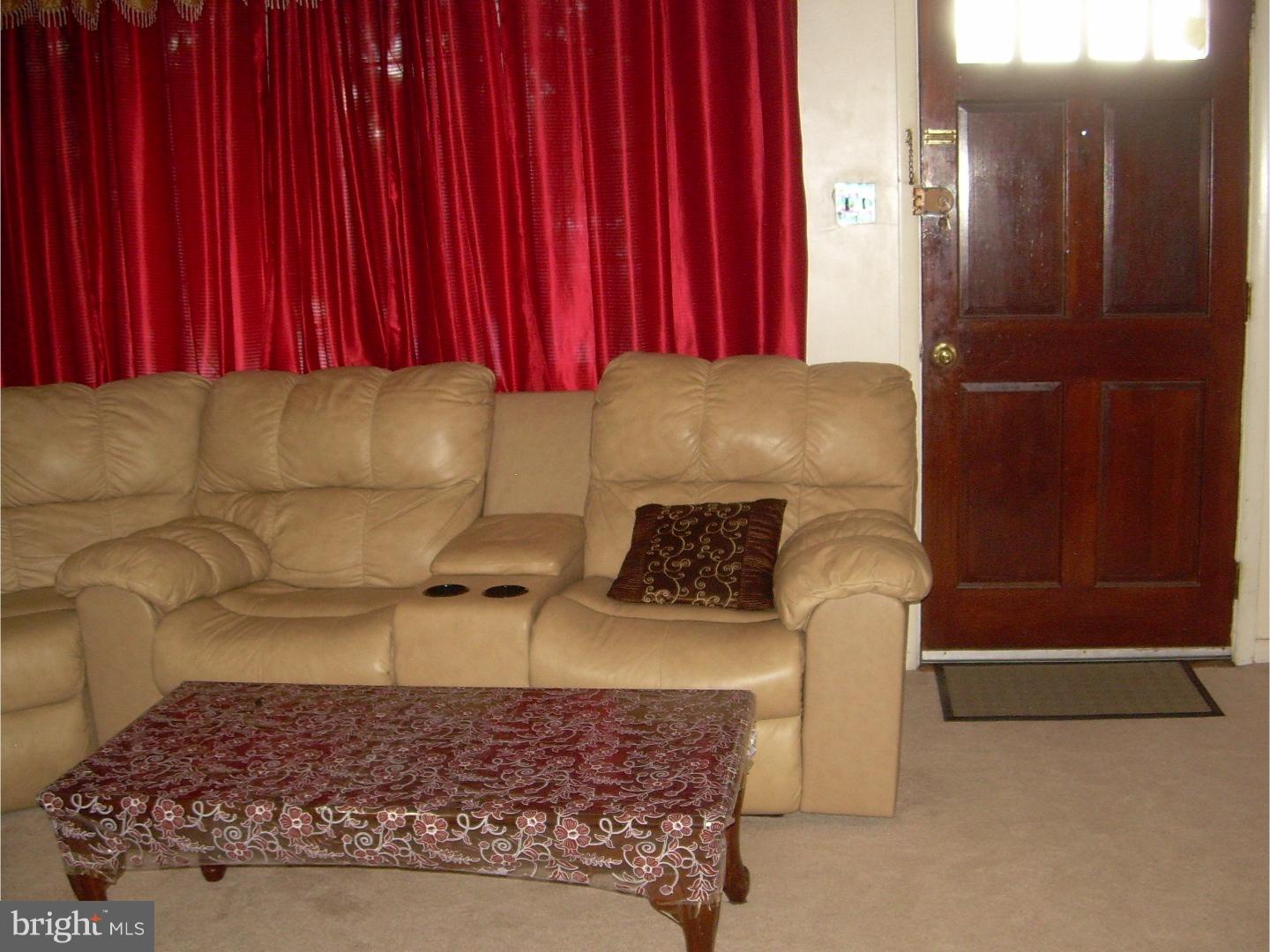 5549 Rising Sun Avenue Philadelphia, PA 19120 - Photo 5 of 25 Living Room