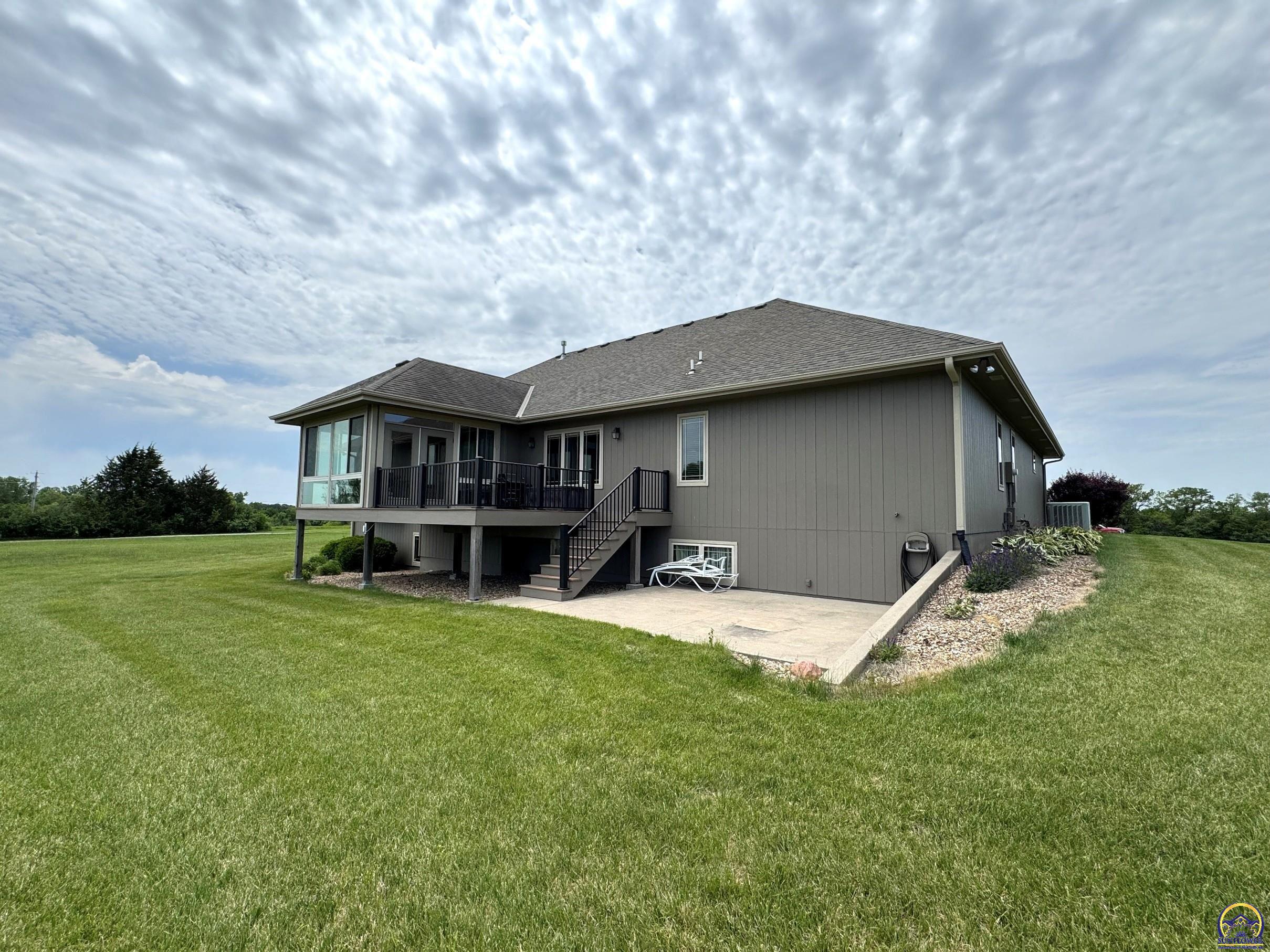 5230 Southwest Knudsen Road Topeka, KS 66610 - Photo 39 of 44
