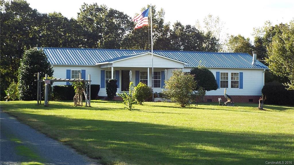 142 Chip Road Mount Gilead, NC 27306 - Photo 6 of 23 Gallery Image 6