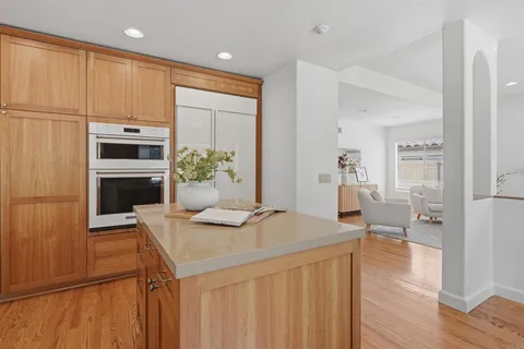 $1,995,000 | 4016 Caminito Cassis, San Diego, CA 92122