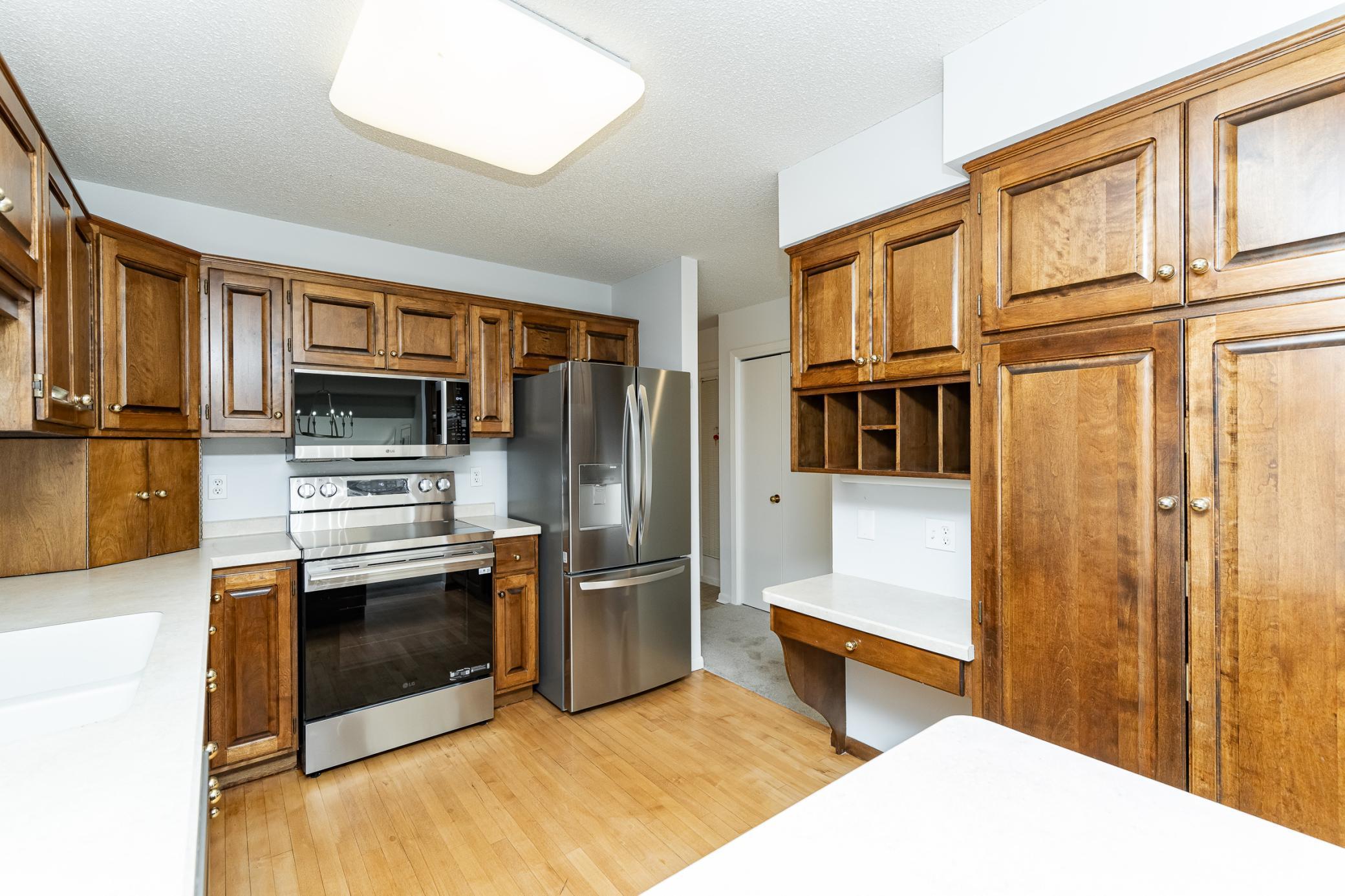 1251 19th Avenue Northeast Rochester, MN 55906 - Photo 3 of 29