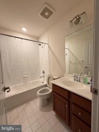 $2,500 | 1124 Oakwood Street, Fredericksburg, VA 22401