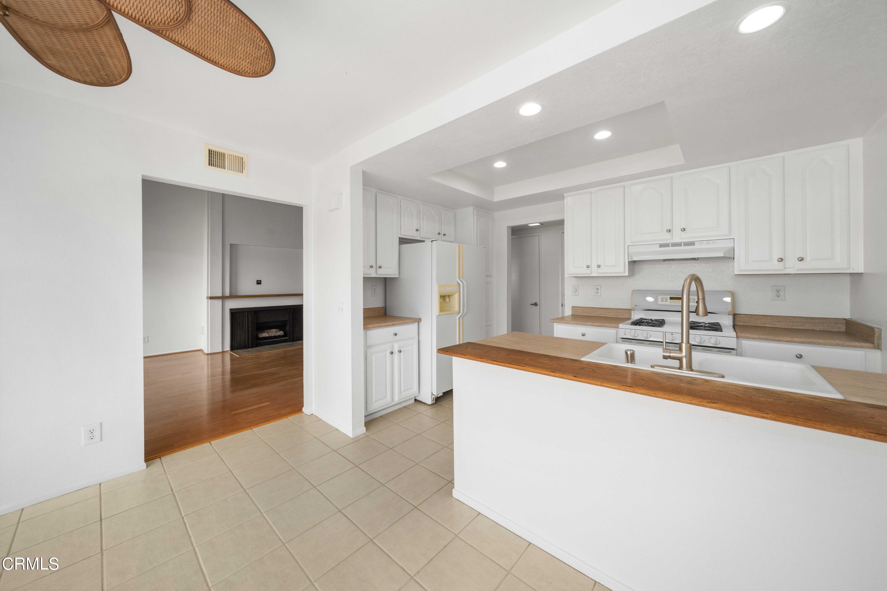 560 Chapala Drive Camarillo, CA 93010 - Photo 11 of 33 560 Chapala Dr-11