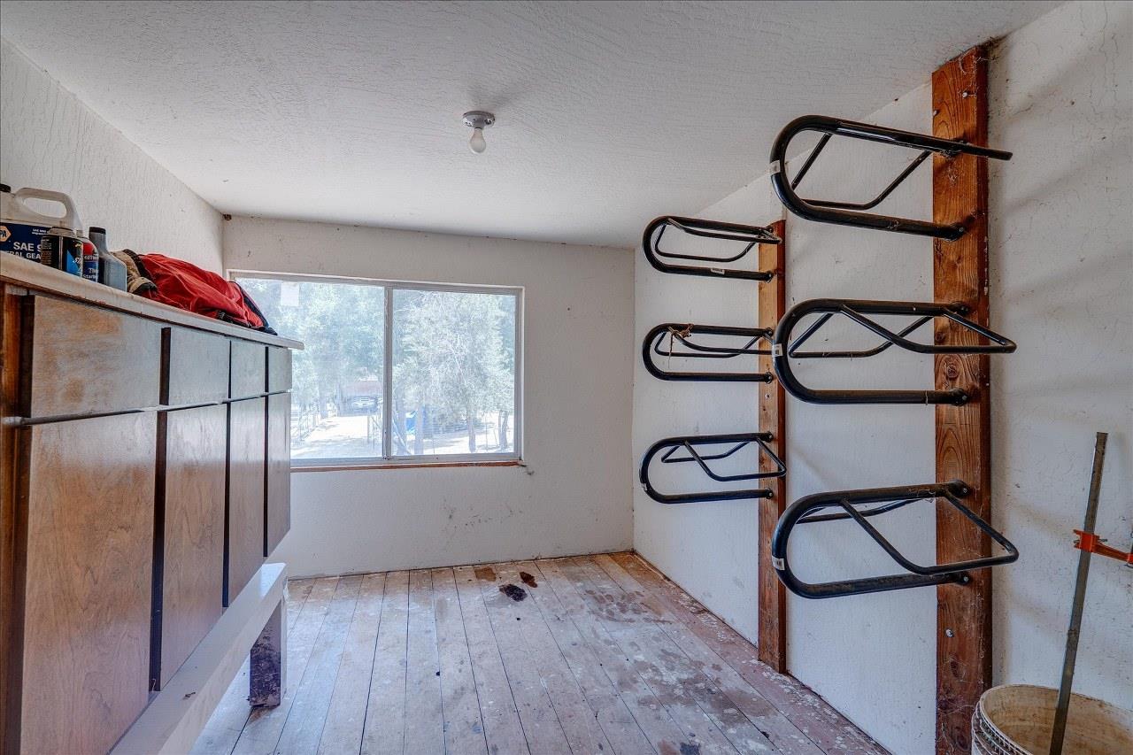 38090 Wortham Road Oakhurst, CA 93644 - Photo 48 of 54 a view of an empty room