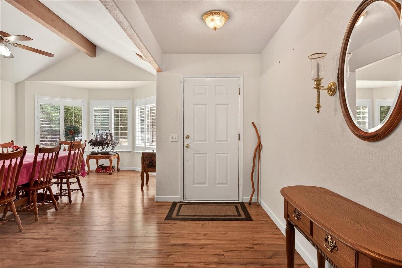 38090 Wortham Road Oakhurst, CA 93644 - Photo 6 of 54 a view of a livingroom with furniture and hardwood floor