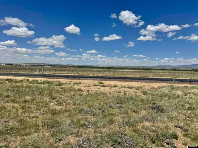 $73,920 | 235 Airport Avenue, Saratoga, WY 82331