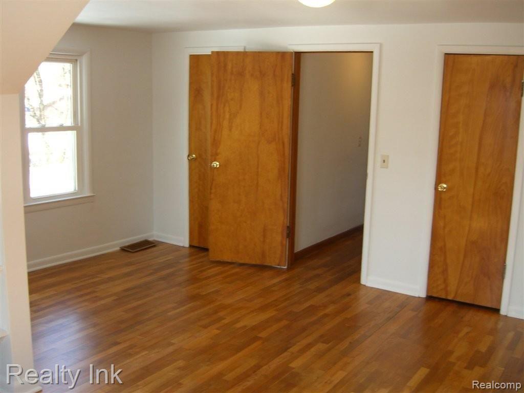 3974 Golfside Road Ypsilanti, MI 48197 - Photo 18 of 24 Picture 029.jpg