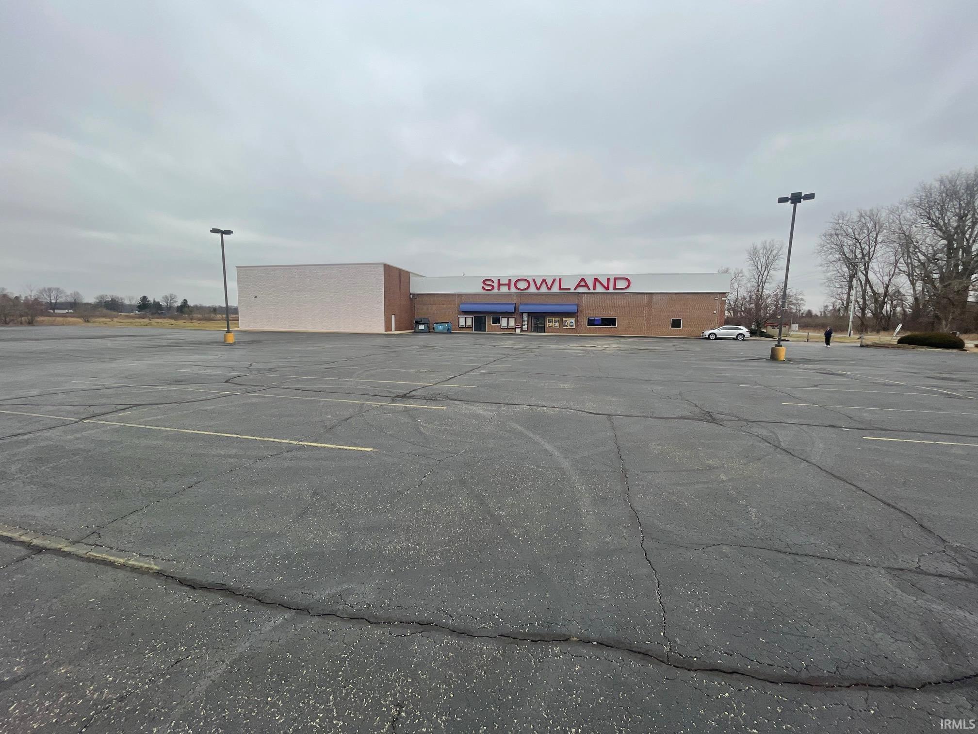 2745 North Oak Road Plymouth, IN 46563 - Photo 11 of 18