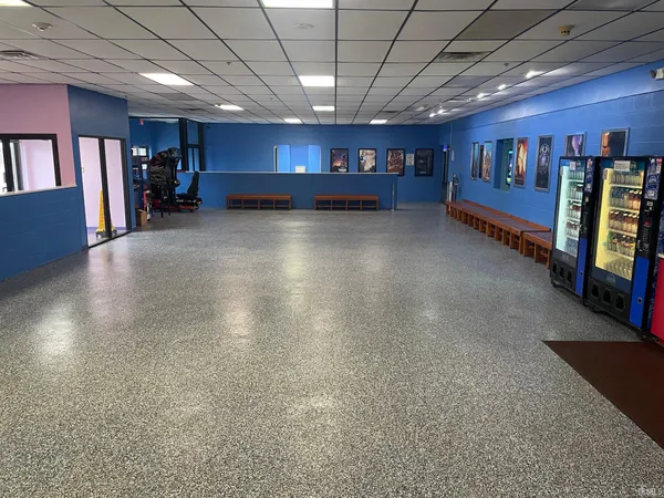$1,500,000 | 2745 North Oak Road, Plymouth, IN 46563
