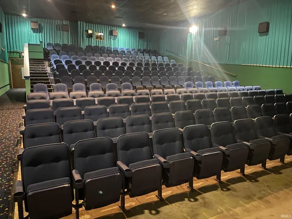 $1,500,000 | 2745 North Oak Road, Plymouth, IN 46563